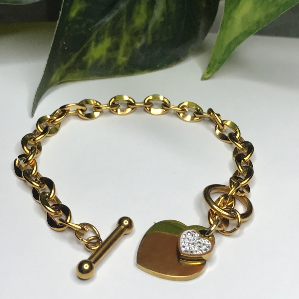 14K Gold Plated Link Bracelet Heart Charm Zircon Crystal Heart Toggle Size 7"